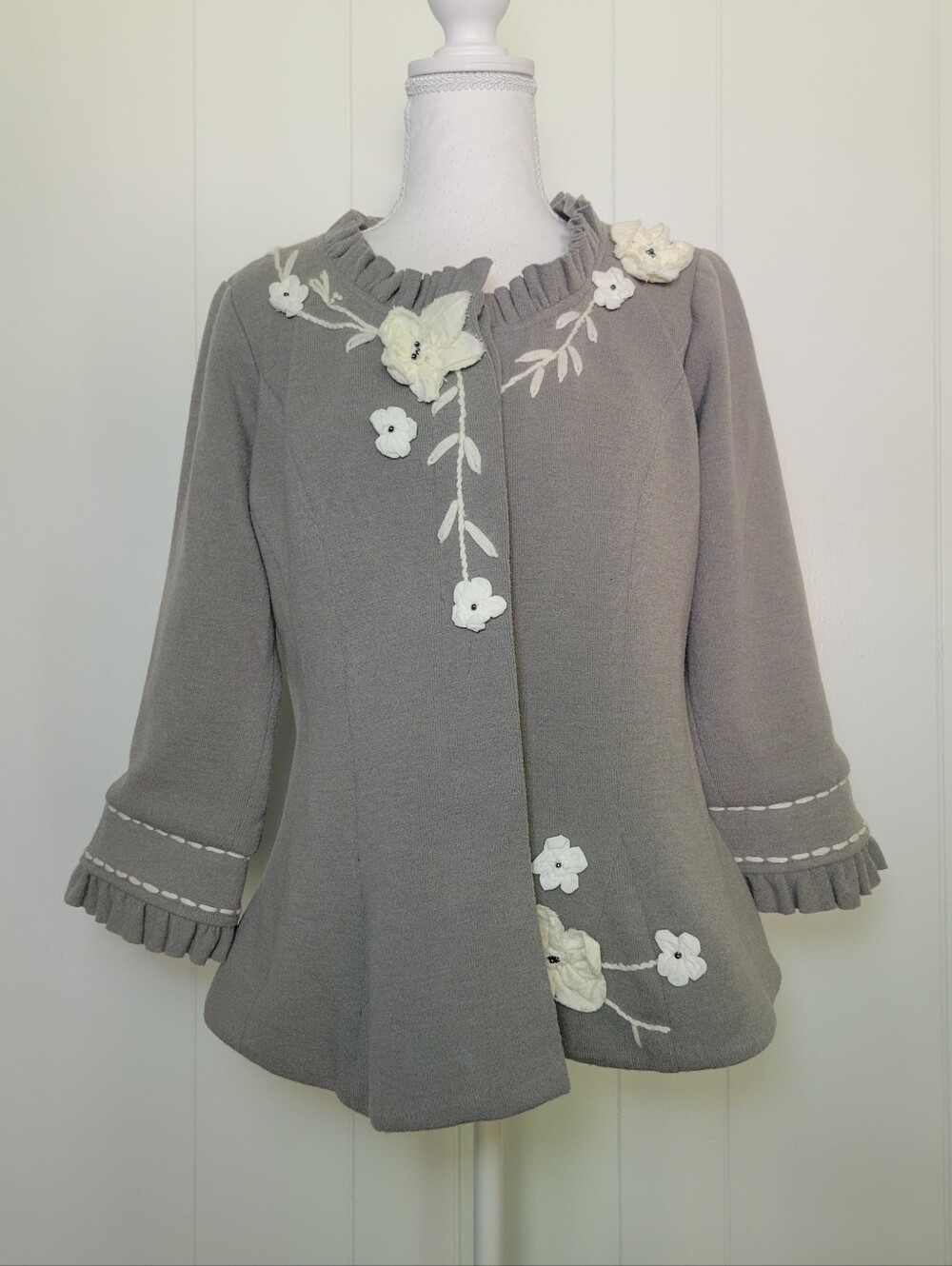 Anthropologie × Nick & Mo Coat Gray & White Floral Applique Shabby Chic Wool L